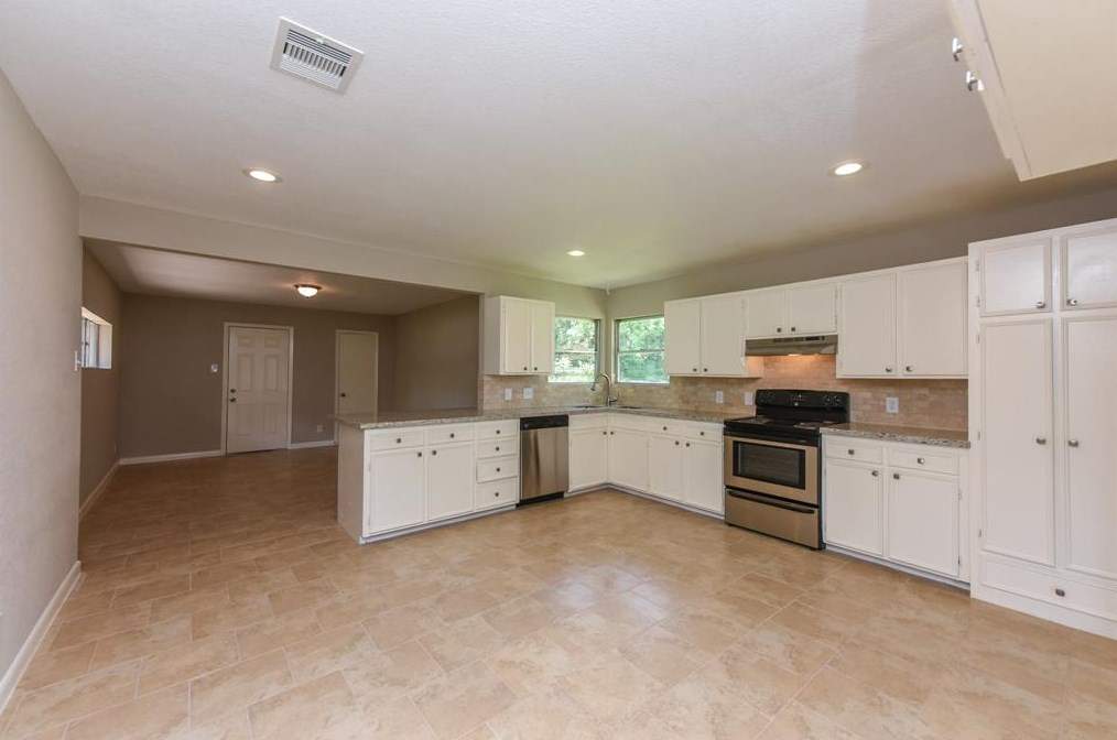 Clean, polished kitchen 